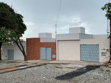 Casa - Venda - Santa Lúcia - Divinópolis - MG