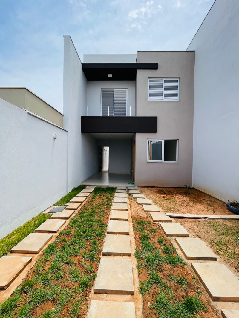 Casa Duplex - Venda - Rancho Alegre - Divinópolis - MG