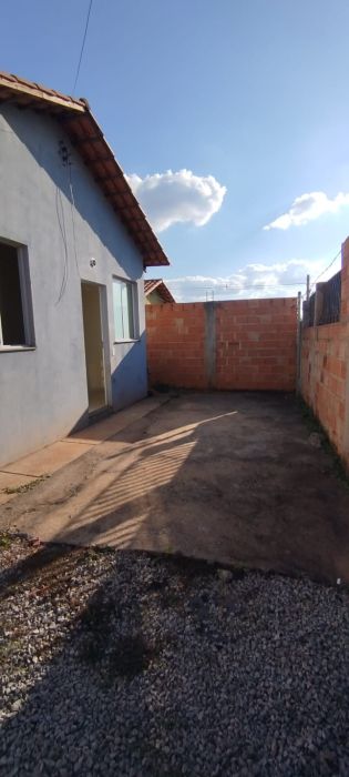 Casa - Venda - Frei Galv�o - Divin�polis - MG