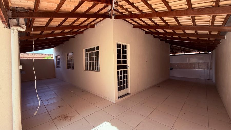 Casa - Venda - Campina Verde - Divin�polis - MG